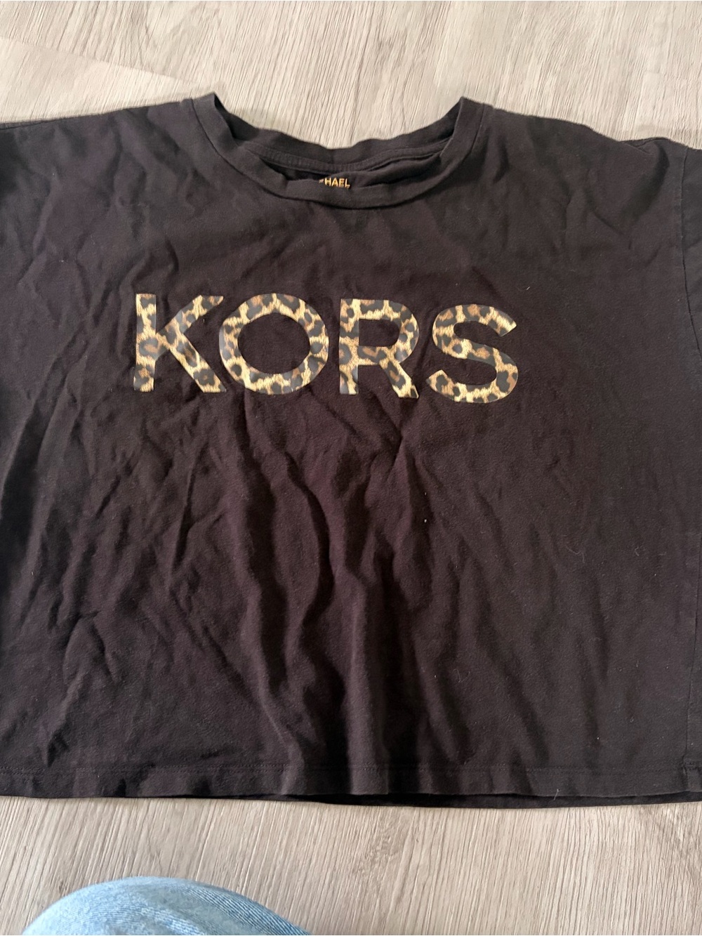 Michael Kors Black CROPPED Tee with Leopard-Print KORS Logo